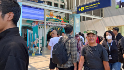 Akhir Libur Lebaran, Keberangkatan Penumpang di Stasiun Pasar Senen Alami Kenaikan 50 Persen