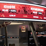 Hari Pertama Pasar Saham Dibuka, Analis Imbau Investor Tak Panik: Mari Kita Angkat IHSG!