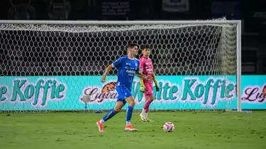 Persib Timpang, Nick Kuipers Tetap Pastikan Kesiapan Persib Bandung Hadapi Borneo FC