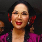 5 Lagu Populer Titiek Puspa yang Tak Lekang oleh Waktu, Kupu-kupu Malam hingga Gang Kelinci