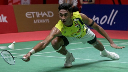Menyerah di Tangan Wakil Jepang, Langkah Alwi Farhan Terhenti di Babak 16 Besar Badminton Asia Championship 2025