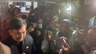 Sambangi Rumah Duka, Yovie Widianto Kenang Titiek Puspa: Eyang Pahlawan Musik Indonesia!