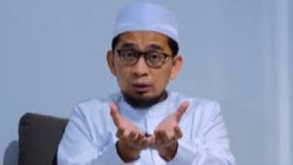 Mulai Sekarang Sedekah ke Orang-orang ini kalau Mau Rezeki Berlimpah, Kata Ustaz Adi Hidayat Utamakan ...