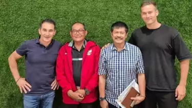 Gerald Vanenburg melakukan pertemuan dengan Indra Sjafri