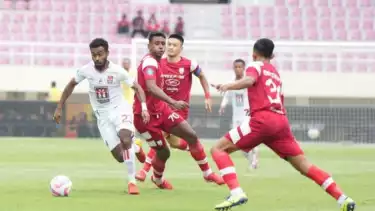 Yakob Sayuri Gemilang Cetak Hattrick ke Gawang Persis Solo, Siap Jadi Starter di Timnas Indonesia?