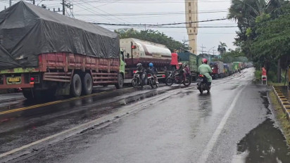 Belum Dibuka, Jalur Lingkar Utara Picu Kemacetan Panjang di Jalan Nasional