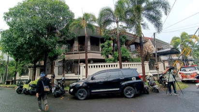 Dua Jam Geledah Rumah La Nyalla di Surabaya, KPK Tak Bawa Apa-apa