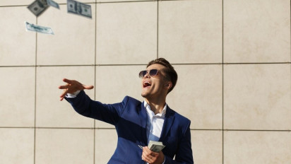 5 Weton yang Diramal Jadi Orang Sukses dan Tajir Sebelum Usia 30 Tahun