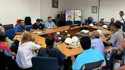 Tuntaskan Aspirasi Warga, Perusahaan Ini Bersih-bersih Area Dekat Pemukiman Warga Kelurahan Rawabadak Selatan