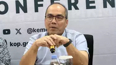 Deputi Bidang Pengawasan Koperasi Kementerian Koperasi Herbert H. O. Siagian