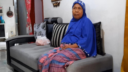 Gelang Emas 10 Gram Milik Nenek Penjual Rujak Lontong Raib dari Tangan, Korban Mengaku Kena Gendam