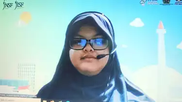 Ajeng Salma Layla Amira murid kelas 9-B SMP Negeri 27 Jakarta.