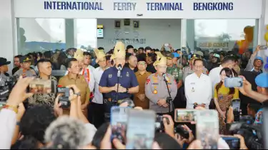 Kapolri Jenderal Listyo Sigit Prabowo dalam peresmian Gold Coast International Ferry Terminal Bengkong, Batam, Kepri, Senin (14/4).