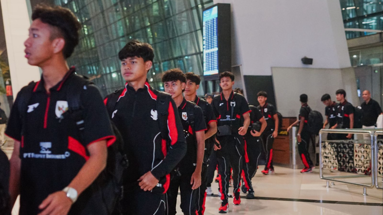 Siap Rombak Timnas Indonesia U-17 Demi Piala Dunia U-17, Nova Arianto Blak-blakan soal Pemain Diaspora Baru
            - galeri foto