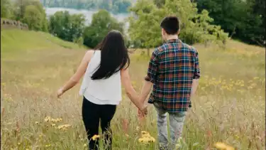 Ilustrasi pasangan, ramalan zodiak tentang hubungan asmara