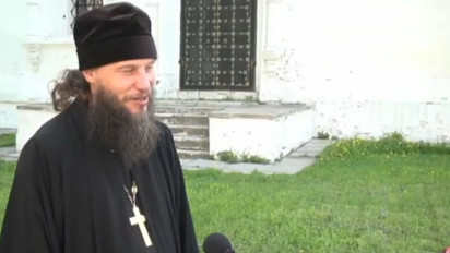 Kisah Vladimir Ugryumov, 15 Tahun Jadi Pendeta Gereja Ortodoks Rusia Berujung Mualaf hingga Nekat Naik Haji Jalan Kaki