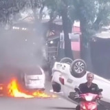Polisi Tangkap Dua Warga Pembakar Mobil Polisi di Depok
