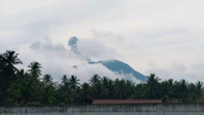 Gunung Ibu di Malut Erupsi Semburkan Abu Vulkanik Setinggi 400 Meter