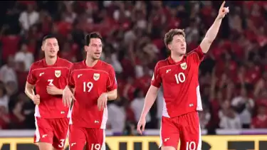 Pemain keturunan Belanda-Indonesia, Ole Romeny, Thom Haye dan Jay Idzes.