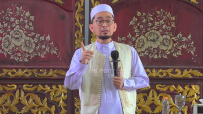 Ustaz Adi Hidayat Sarankan Usai Shalat Tahajud Jangan Langsung Beranjak, Amalkan ini agar Dosa Keluarga Berguguran