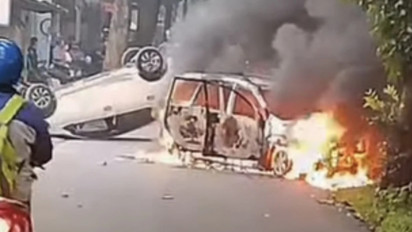 5 Fakta Mencengangkan Insiden Pembakaran 3 Mobil Polisi di Depok