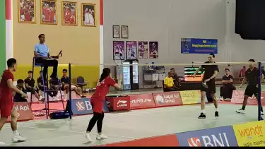 Simulasi Piala Sudirman 2025 di Pelatnas PBSI.