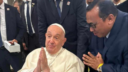 Penasihat Kapolri Andi Gani Nena Wea Kenang Berkat Dari Paus Fransiskus