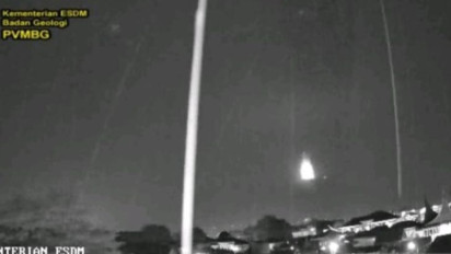 Buat Terkejut Warga, Dentuman Keras Erupsi Gunung Marapi Terdengar hingga ke Padang Panjang