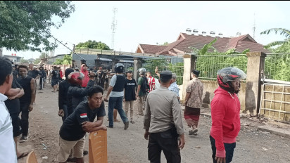 2 Kelompok Warga di Makassar Bentrok, Remaja Kena Busur di Leher