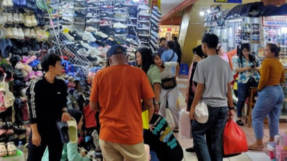Pasar Mangga Dua Tetap Ramai Pembeli Meski Dicap AS Pusat Barang Bajakan