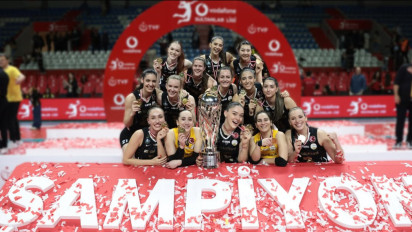 Mantan Bintang Proliga Bawa Vakifbank Raih Gelar Juara di Sultanlar Ligi 2024-2025