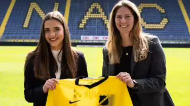 Pemain Keturunan Indonesia, Djenna de Jong