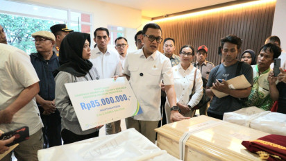 Hadir bagi Pekerja Migran Indonesia: BPJS Ketenagakerjaan Serahkan Santunan Kematian kepada Keluarga PMI Musthakfirin