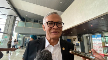 Aria Bima PDIP: Jokowi Tidak Perlu Buktikan Ijazahnya Asli