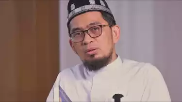 Rajin Shalat tapi Hidupnya Tak Berkah Masuk Neraka, Kok Bisa? Ustaz Adi Hidayat Menjawab