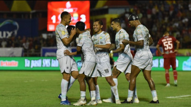 Tak Perlu Menunggu Hasil Arema Vs Persebaya, Persib Cukup Lakukan Ini untuk Raih Juara Back to Back Liga 1