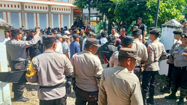 Massa Laporkan Dugaan Kecurangan PSU Bengkulu Selatan ke Bawaslu