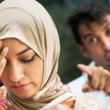 Paksu Kepergok Nonton Video Porno, Seksolog Sebut Ini yang Harus Bunda Lakukan