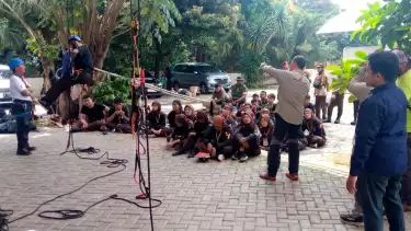 FPTI Jaktim Perkenalkan Panjat Tebing ke Pramuka Saka Wira