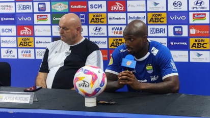 Bobotoh Dapat Kredit Khusus dari Gervane Kastaneer usai Persib Bandung Makin Dekat Raih Trofi Liga 1 2024-2025