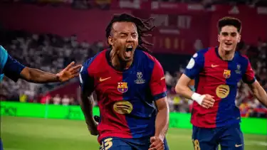 Seleberasi Bek Barcelona, Jules Kounde ke gawang Real Madrid di Final Copa Del Rey.