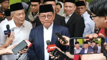 Gubernur Jakarta Pramono Soal Ijazah Warga Tertahan di Sekolah: Jumlahnya Banyak Banget Sampai Belasan Ribu