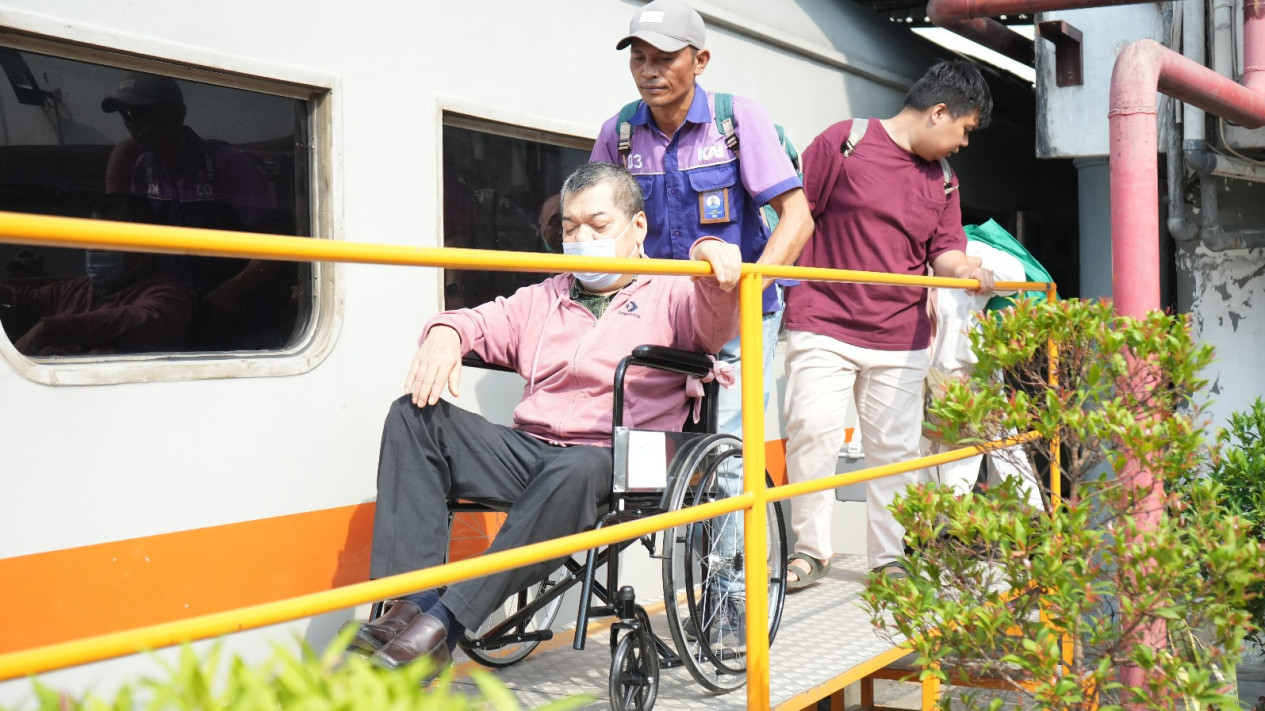 Meningkat 6 Persen Dibanding 2024, KAI Sumut Layani 618.428 Penumpang Pada Triwulan I 2025
            - galeri foto