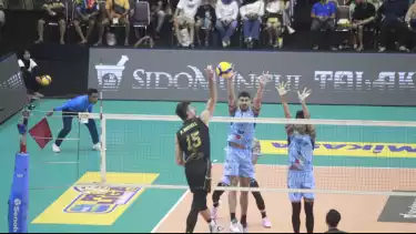 Kyle Russell pevoli Jakarta Bhayangkara Presisi saat hadapi Surabaya Samator di final four Proliga 2025.