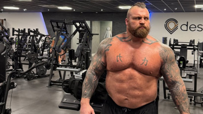 Petarung Kelas Berat Eddie Hall yang Dijuluki Manusia Terkuat di Bumi Minta Maaf usai Berbuat Curang di KSW 105