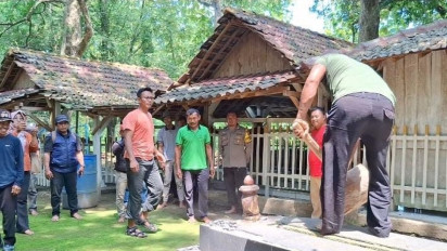 Dianggap Menyesatkan dan Mengaburkan Sejarah, Warga Jombang Bongkar Makam Palsu di Situs Bedander