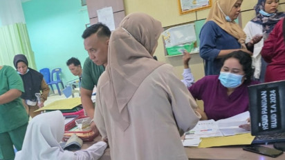 Diduga Keracunan Makanan, Puluhan Siswa SMAN 1 Matauli Pandan Dievakuasi ke Rumah Sakit