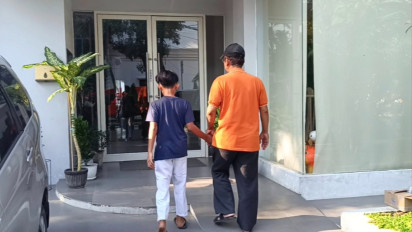 Viral Guru di Surabaya Diduga Banting Siswa hingga Retak Tulang Ekor, Polisi Turun Tangan