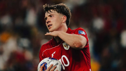 Ole Romeny 3 Kali Main 3 Kali Cetak Gol, Selebrasinya Selalu Sama, yaitu Perlihatkan 5 Jari di Bawah Dagu, Apa Maksudnya?