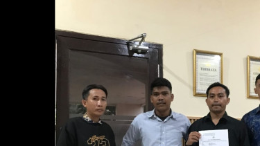 Roy Suryo Cs Kembali Dilaporkan ke Polda Sulsel